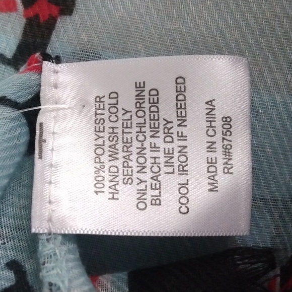 NWT Christopher & Banks Holiday Scarf!  Cute terrier theme! - Picture 7 of 7